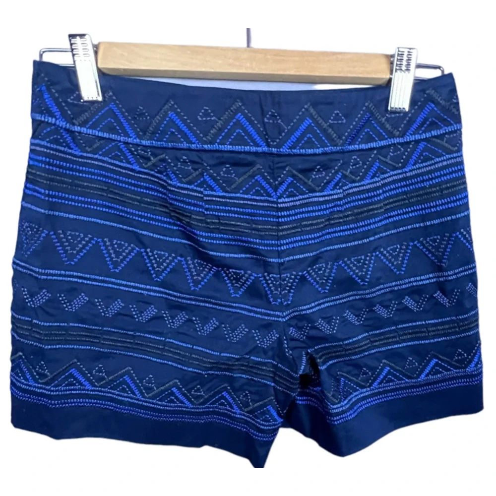White House Black Market Blue Geometric Pattern FestiveShorts Womens Sz 0 Lined - Picture 3 of 7